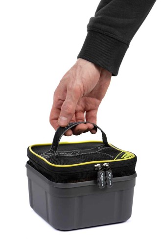 glu178_matrix_pellet_soaker_removing_from_bait_tub_1.jpg